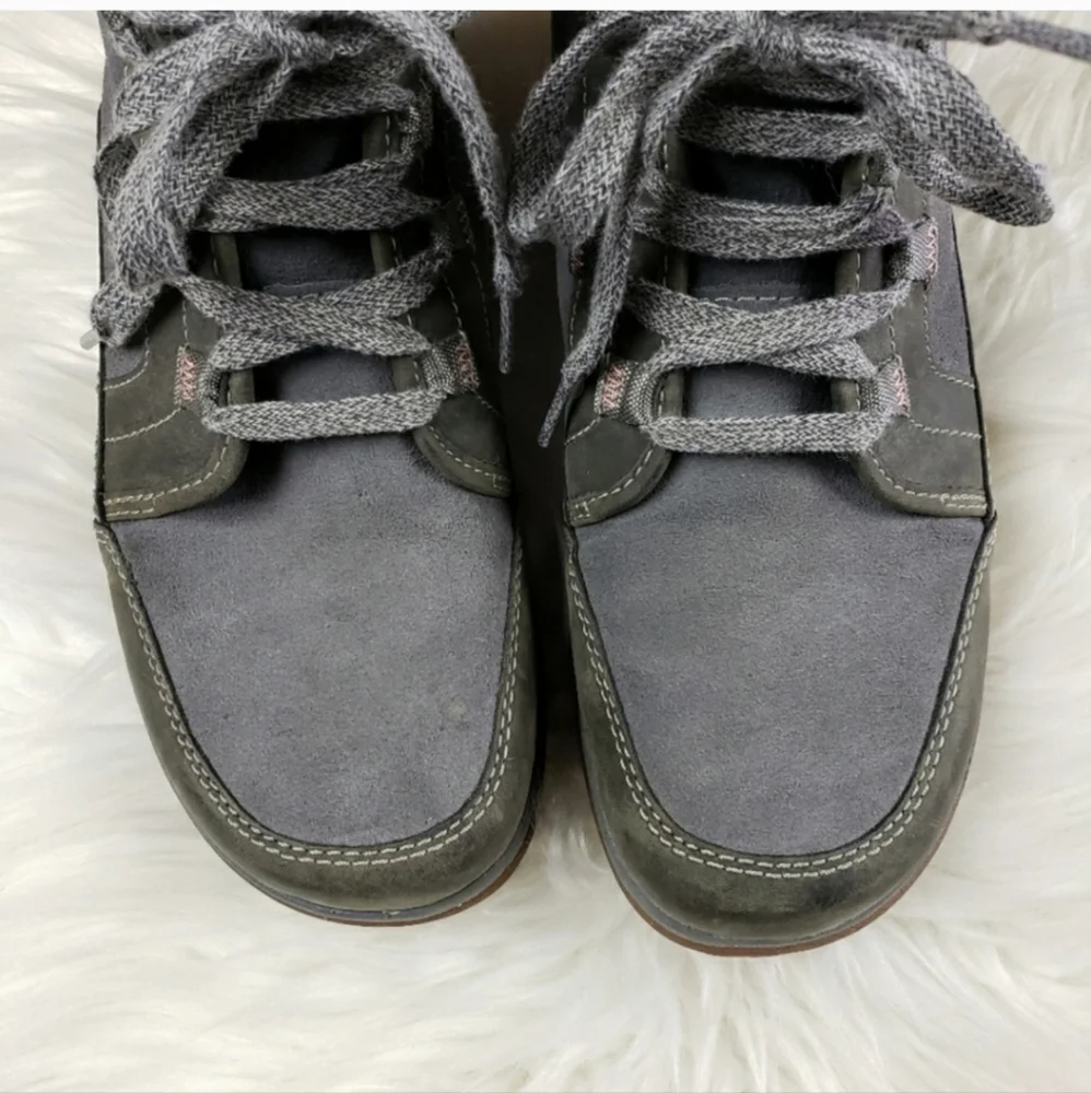 Chaco Barbary chukka Boots size 8